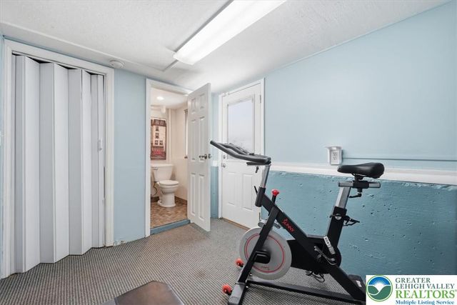 1928 Woodbury Road, Bethlehem City, PA 18017