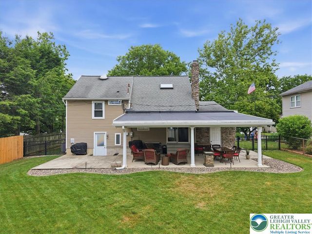 1928 Woodbury Road, Bethlehem City, PA 18017