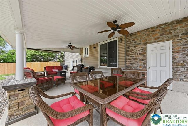 1928 Woodbury Road, Bethlehem City, PA 18017