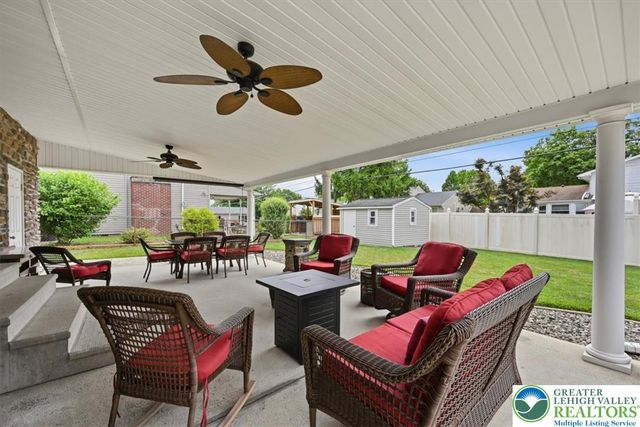 1928 Woodbury Road, Bethlehem City, PA 18017