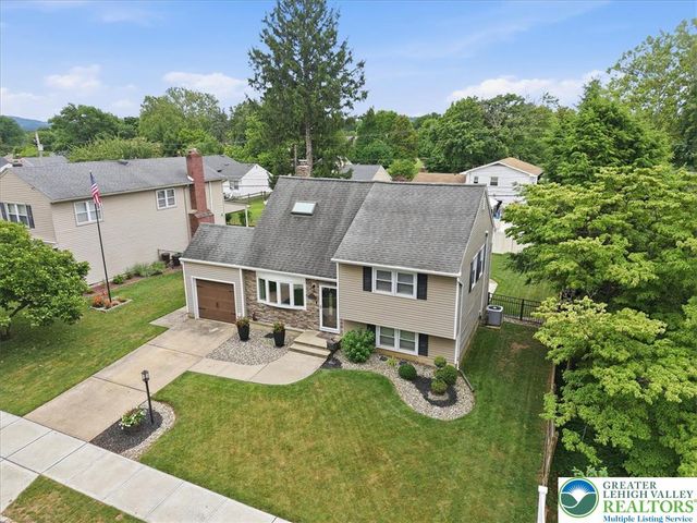 1928 Woodbury Road, Bethlehem City, PA 18017