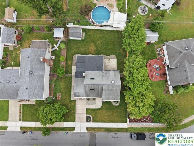 1928 Woodbury Road, Bethlehem City, PA 18017