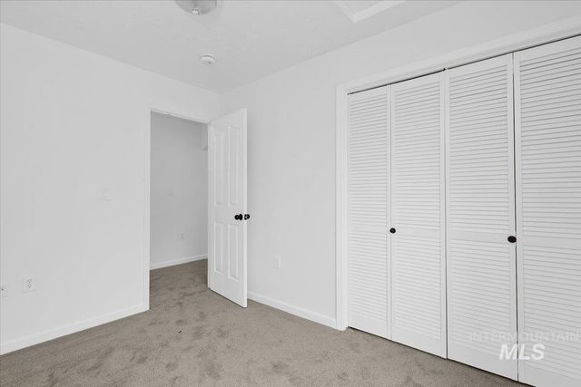 411 Hawthorne St, Nampa, ID 83686