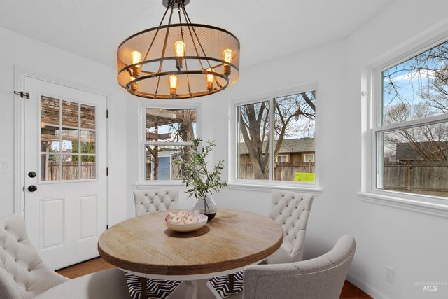 411 Hawthorne St, Nampa, ID 83686