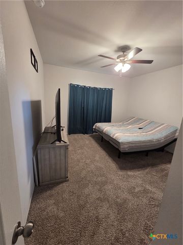 424 Oxford Lane, Troy, TX 76579