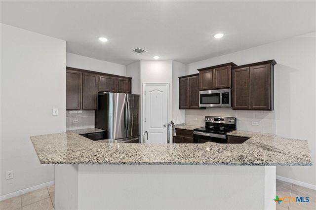 424 Oxford Lane, Troy, TX 76579