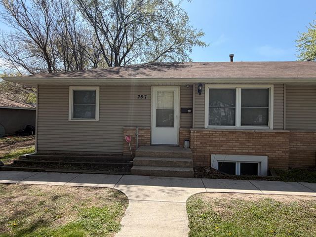 257 18th Avenue N, Hopkins, MN 55343
