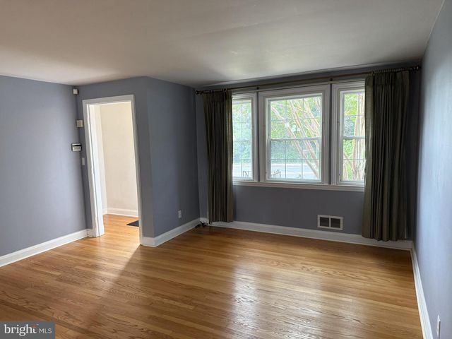 6018 EDMONDSON AVE, Catonsville, MD 21228