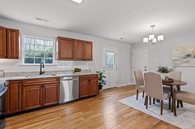 124 Headlyn Drive, Hixson, TN 37343