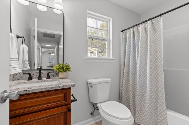 124 Headlyn Drive, Hixson, TN 37343