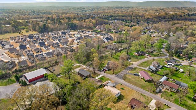 124 Headlyn Drive, Hixson, TN 37343