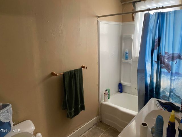 48 Prospect Avenue, Gloversville, NY 12078