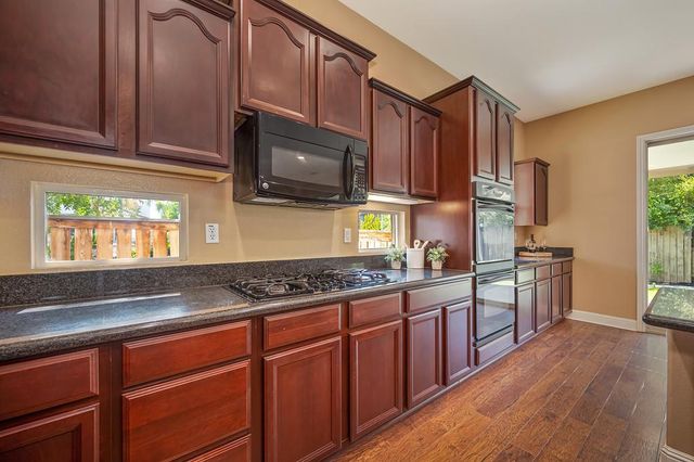 1340 El Camino Verde Dr, Lincoln, CA 95648