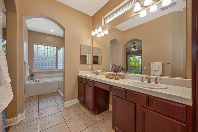1340 El Camino Verde Dr, Lincoln, CA 95648