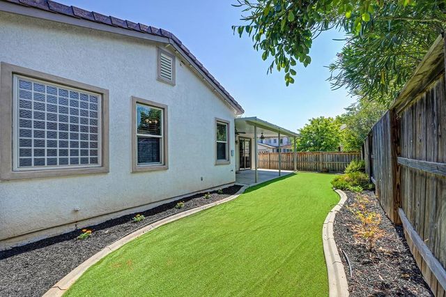 1340 El Camino Verde Dr, Lincoln, CA 95648
