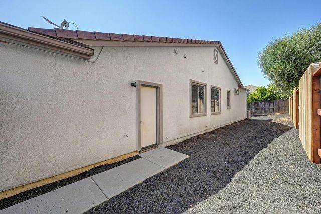 1340 El Camino Verde Dr, Lincoln, CA 95648