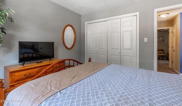 1307 Mountain Meadows Way, Sevierville, TN 37862