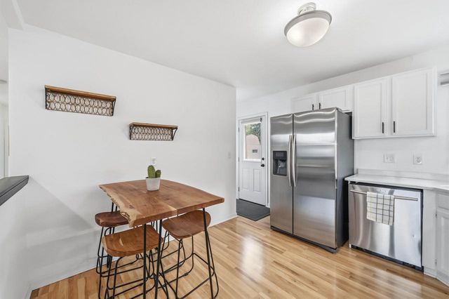 733 9th STREET, Grafton, WI 53024