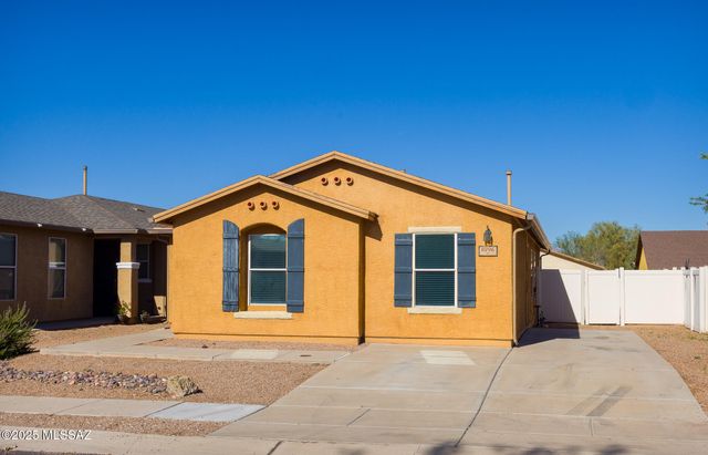 8296 W Redshank Drive, Tucson, AZ 85757