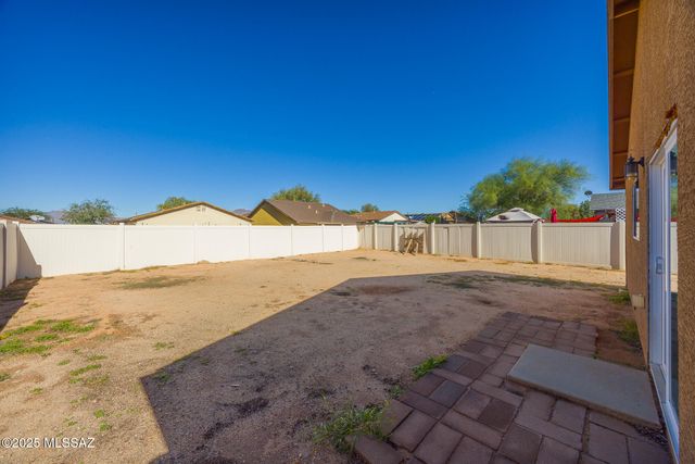 8296 W Redshank Drive, Tucson, AZ 85757