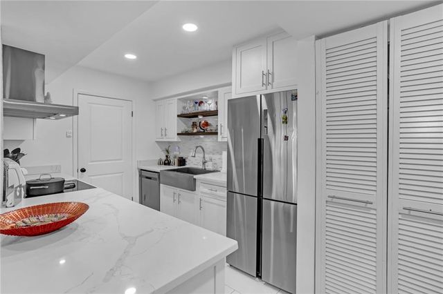 1211 Wingate Way, Atlanta, GA 30350