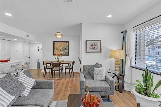 1211 Wingate Way, Atlanta, GA 30350