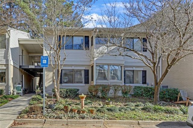 1211 Wingate Way, Atlanta, GA 30350