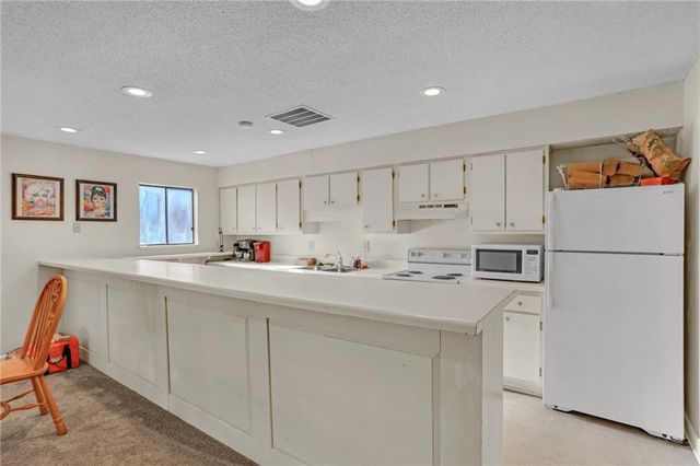 1211 Wingate Way, Atlanta, GA 30350