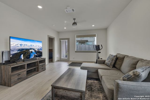 1312 Plymouth, San Marcos, TX 78666