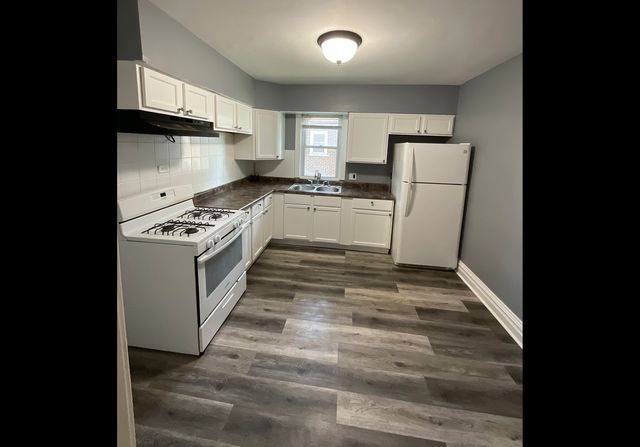 314 E Lincoln Avenue, La Grange, IL 60525