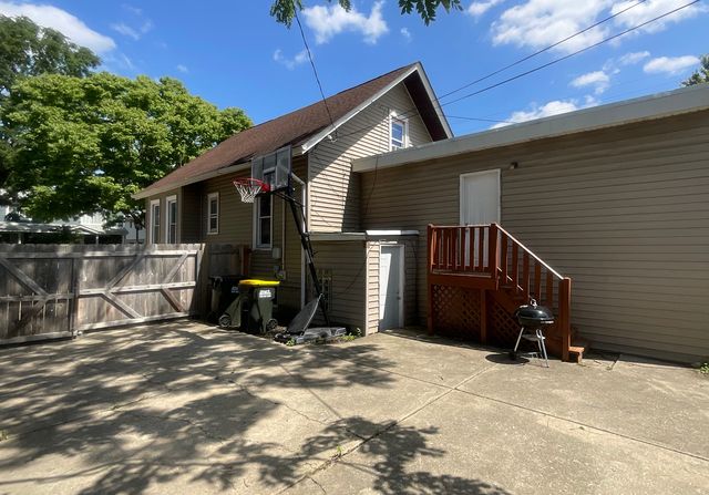 314 E Lincoln Avenue, La Grange, IL 60525