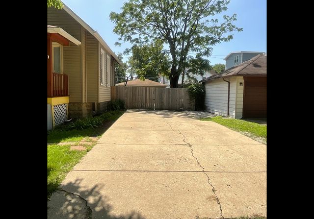 314 E Lincoln Avenue, La Grange, IL 60525