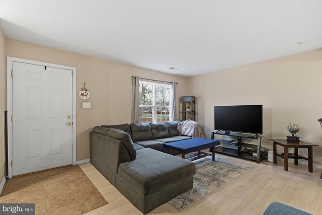 4044 BLUEBIRD DR, Waldorf, MD 20603