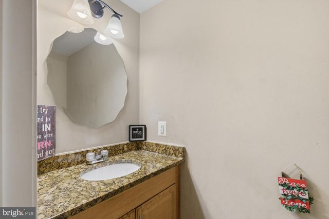 4044 BLUEBIRD DR, Waldorf, MD 20603