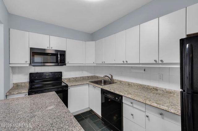 54 Ellen Heath Drive 54, Matawan, NJ 07747