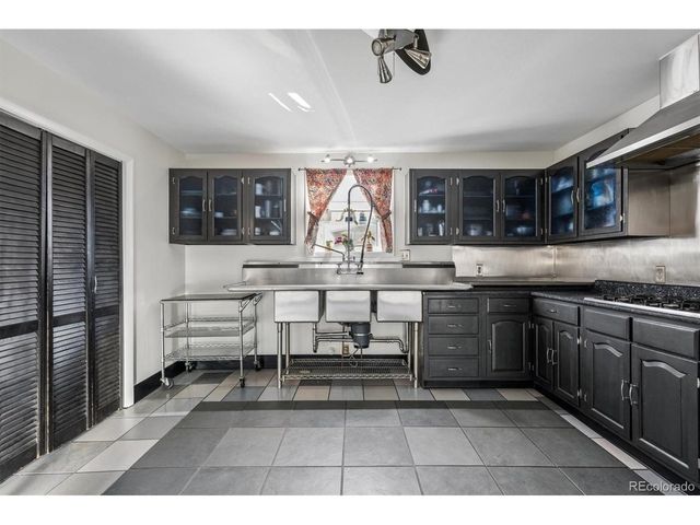 20 Gray St, Lakewood, CO 80226