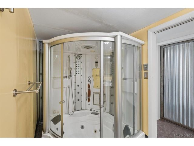 20 Gray St, Lakewood, CO 80226