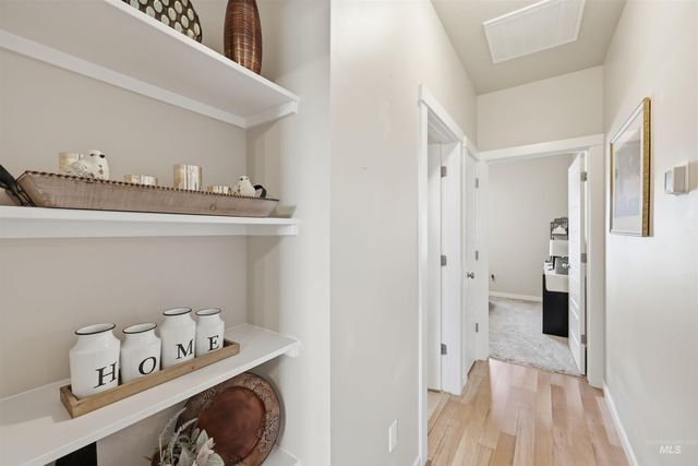 3706 S Greenbrier, Nampa, ID 83686