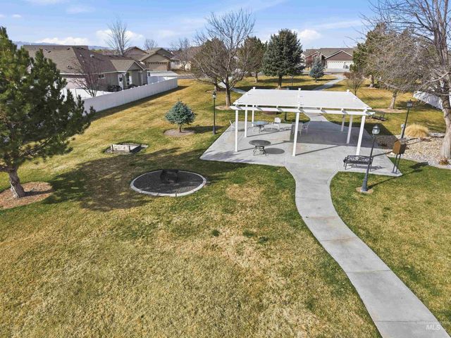 3706 S Greenbrier, Nampa, ID 83686