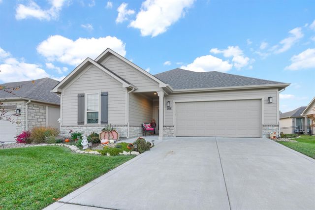 4965 N Indian Oak St, Bel Aire, KS 67226