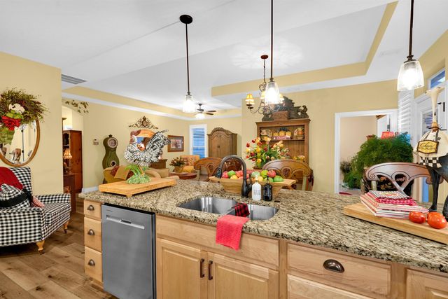 4965 N Indian Oak St, Bel Aire, KS 67226