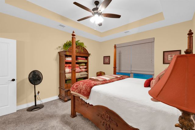 4965 N Indian Oak St, Bel Aire, KS 67226