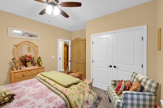 4965 N Indian Oak St, Bel Aire, KS 67226