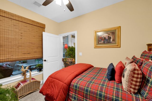 4965 N Indian Oak St, Bel Aire, KS 67226