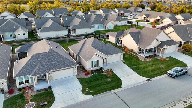 4965 N Indian Oak St, Bel Aire, KS 67226