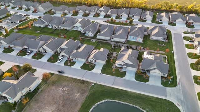 4965 N Indian Oak St, Bel Aire, KS 67226