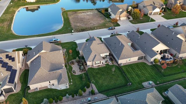 4965 N Indian Oak St, Bel Aire, KS 67226