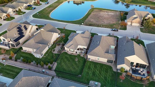 4965 N Indian Oak St, Bel Aire, KS 67226