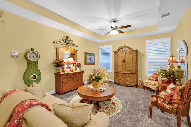 4965 N Indian Oak St, Bel Aire, KS 67226