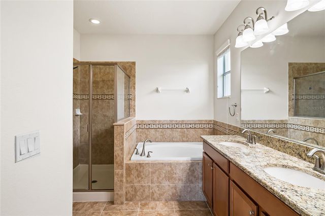 1904 THETFORD CIRCLE, Orlando, FL 32824